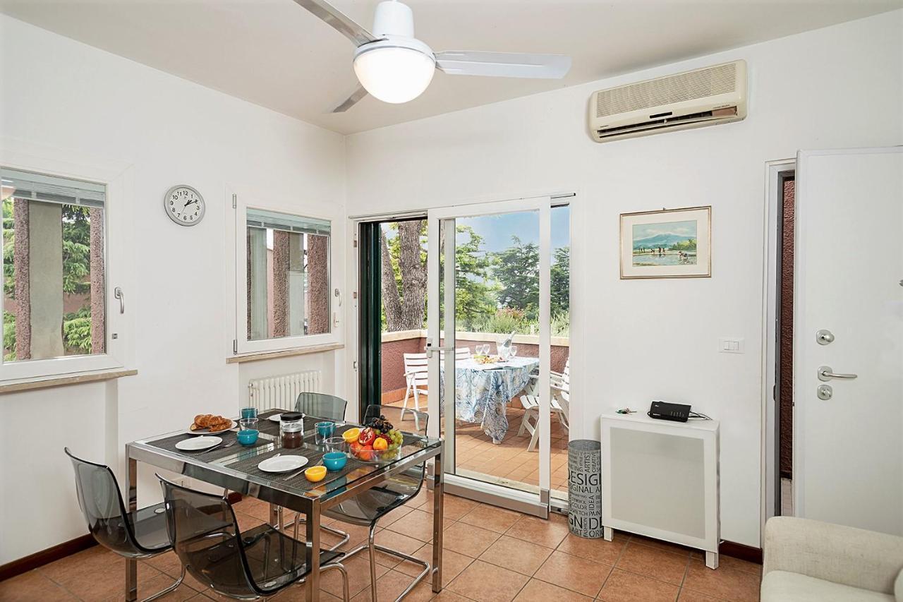Apartments Blue View - Residence Casetto Bardolino - Regarda Travel Екстер'єр фото